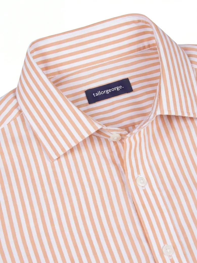 Bügelleichtes, schlichtes weißes Popeline-Hemd
